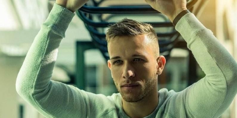 再伺机加速 再伺机加速