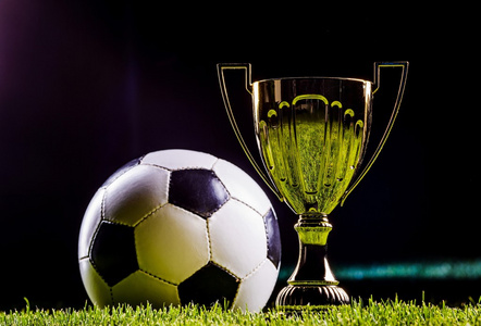 0虽然看似 0虽然看似