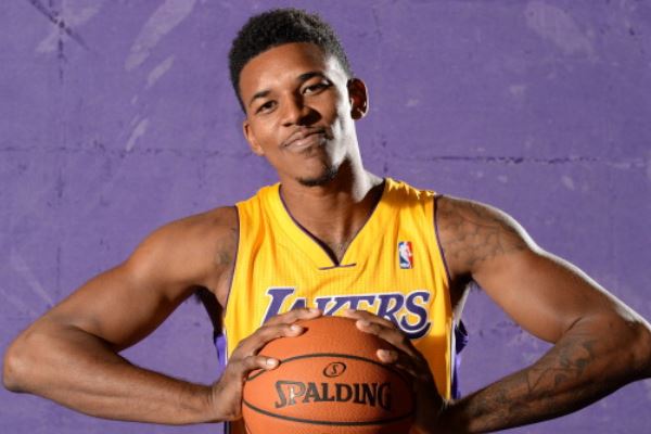 围绕主题 围绕主题